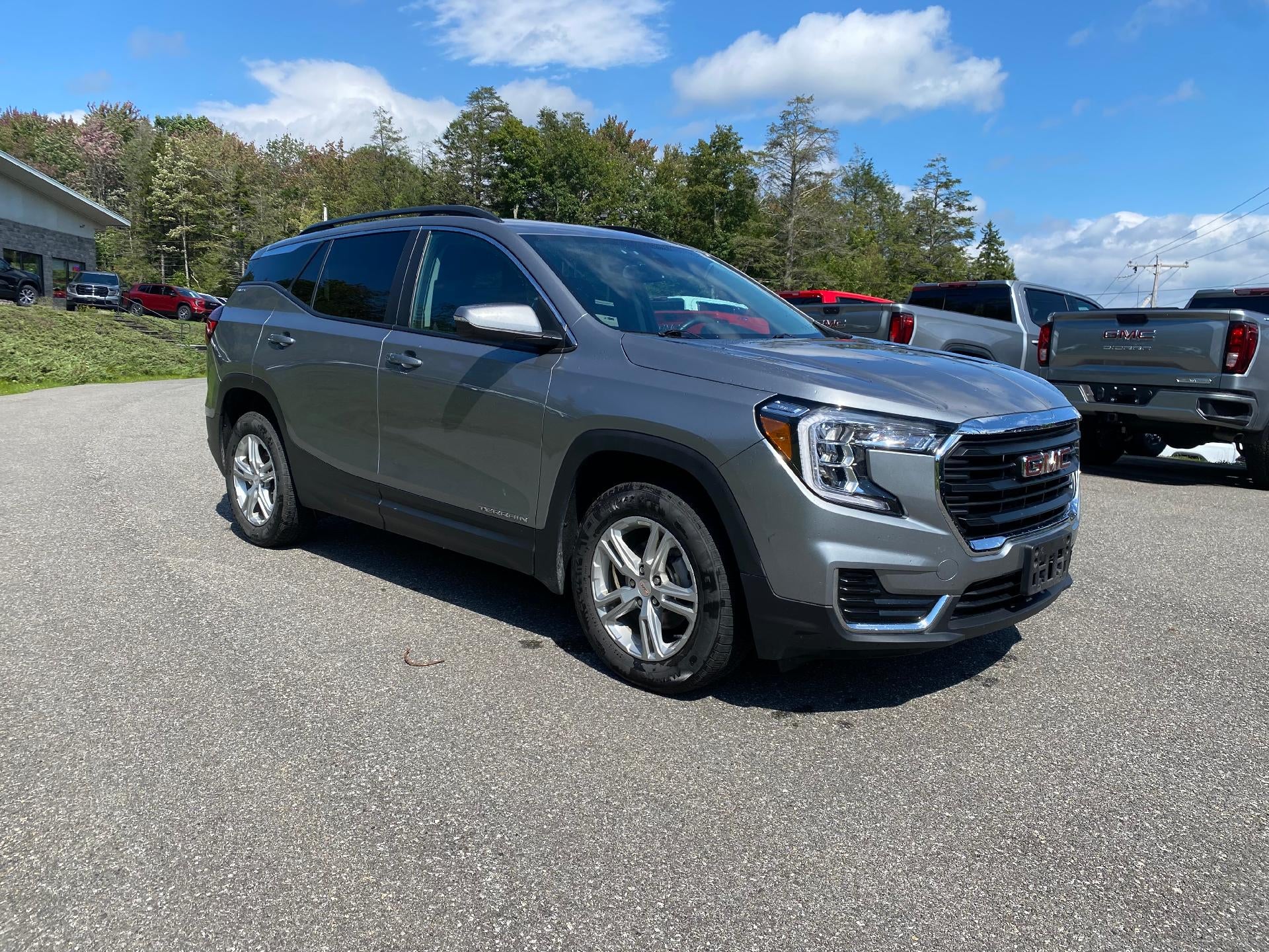 2023 GMC Terrain SLE