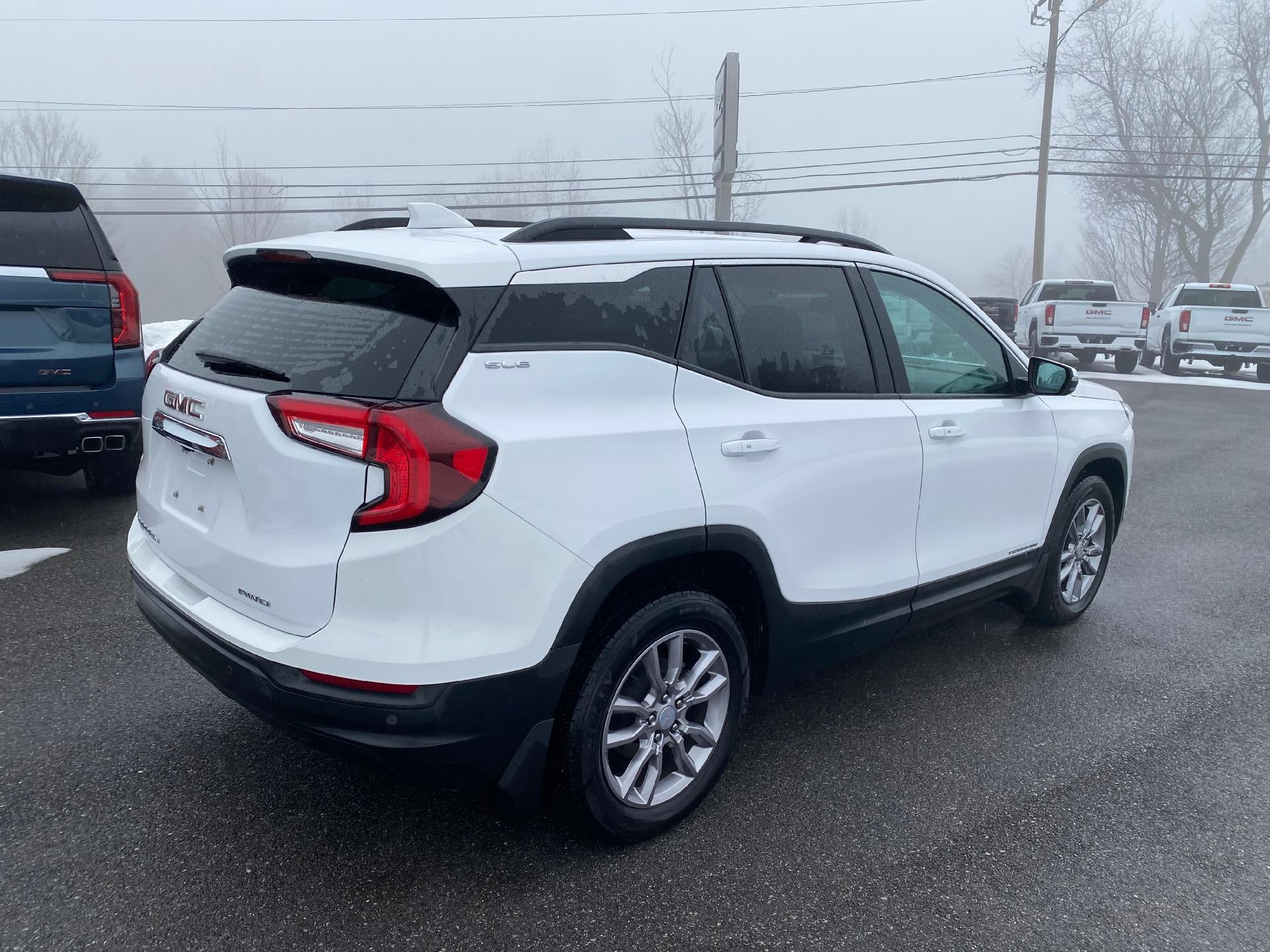 2022 GMC Terrain SLE