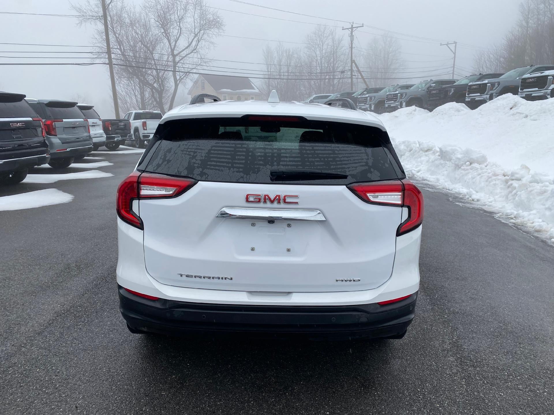 2022 GMC Terrain SLE