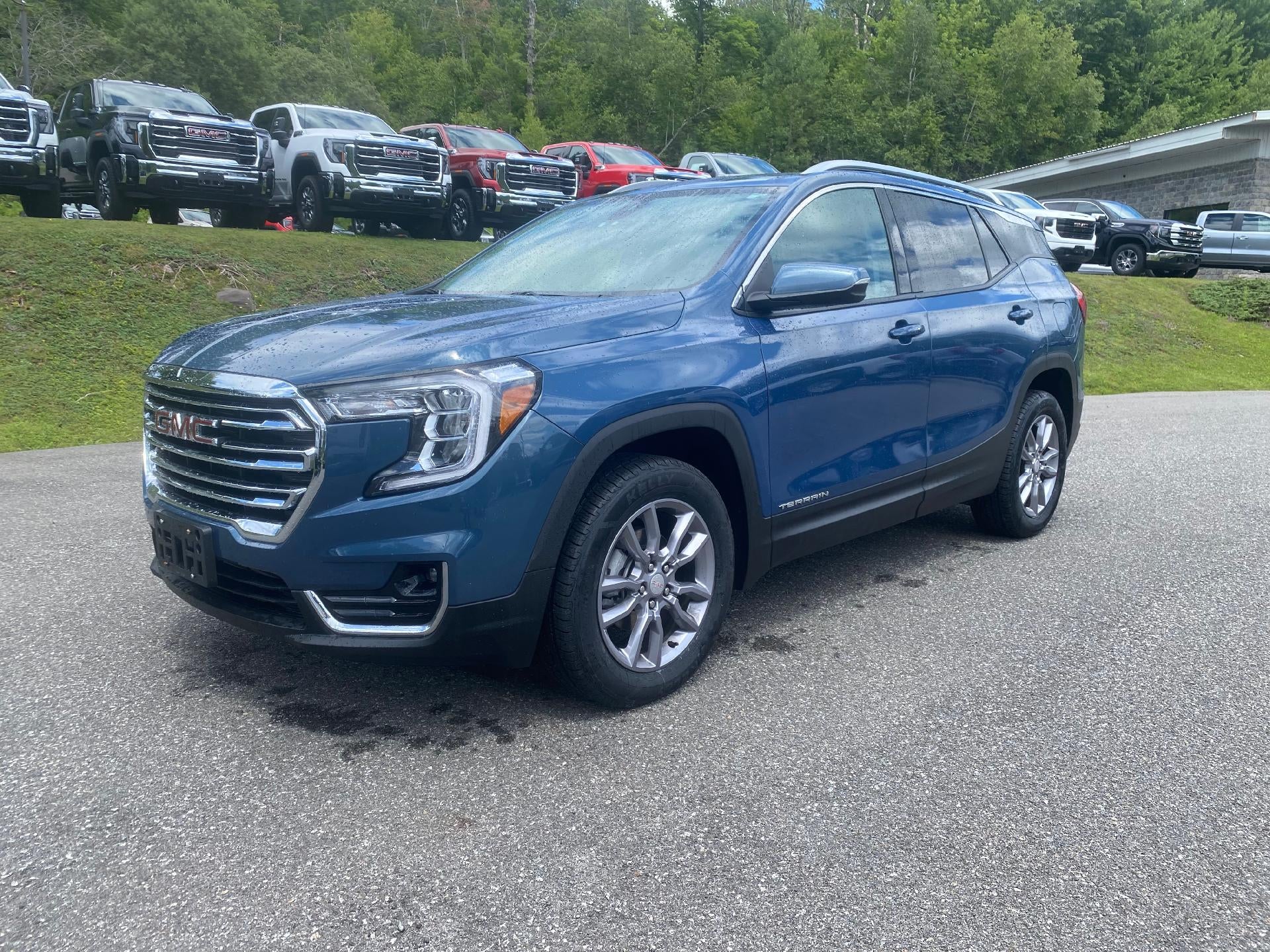 2024 GMC Terrain SLT