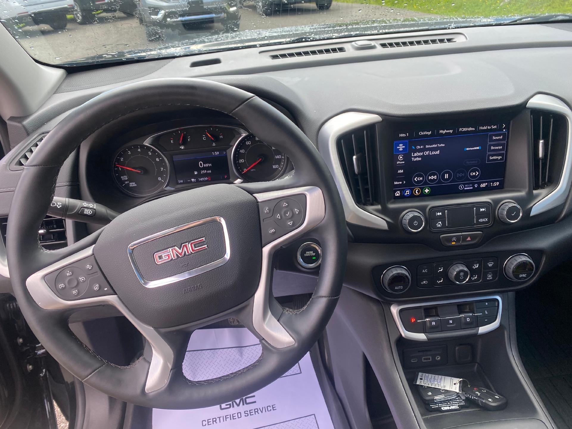 2024 GMC Terrain SLT