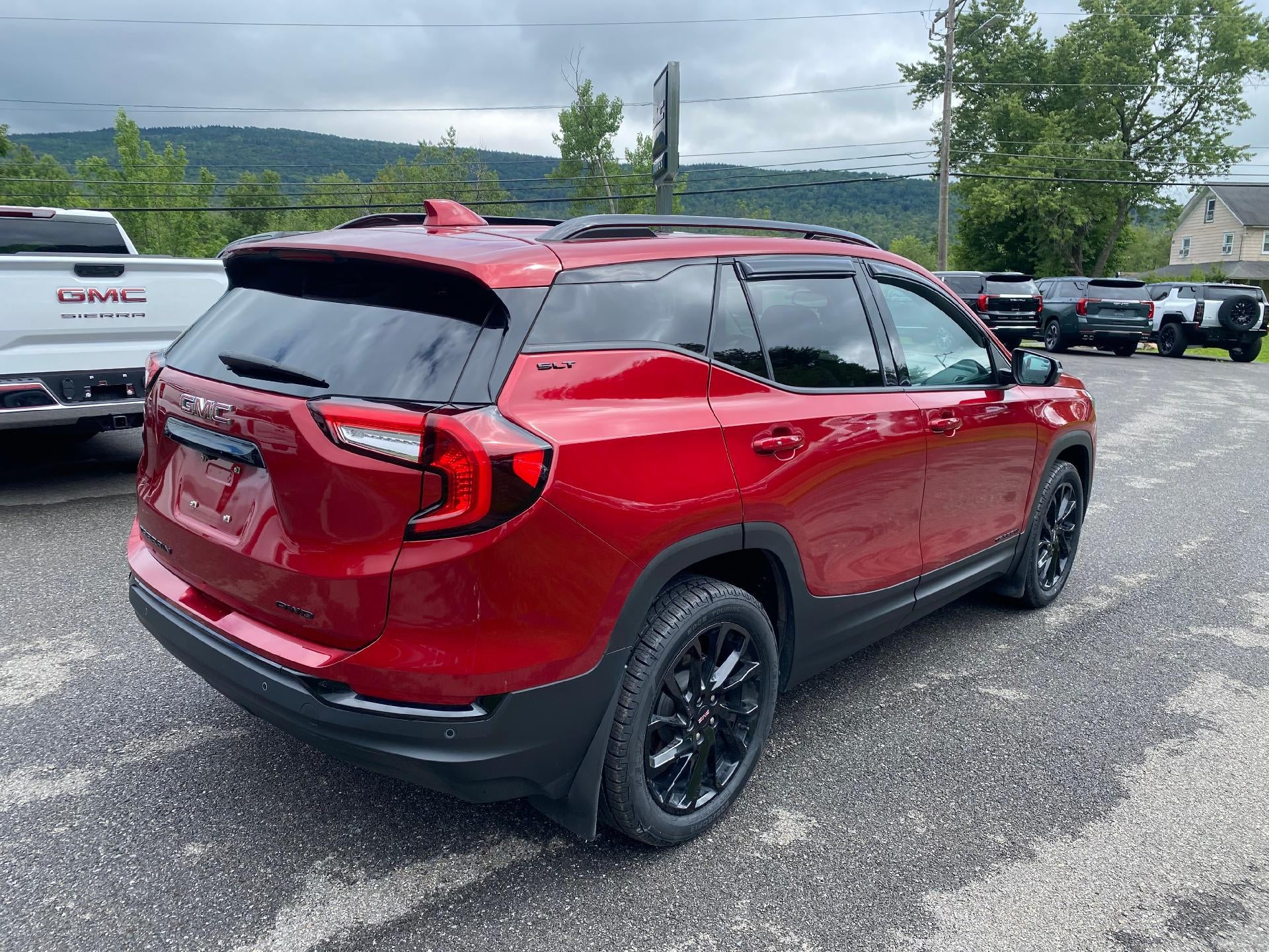 2023 GMC Terrain SLT