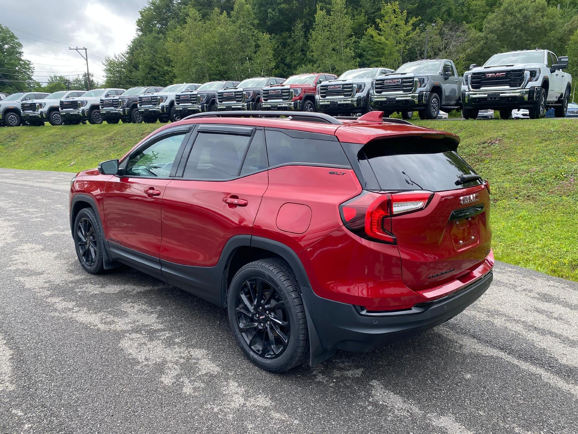 2023 GMC Terrain SLT
