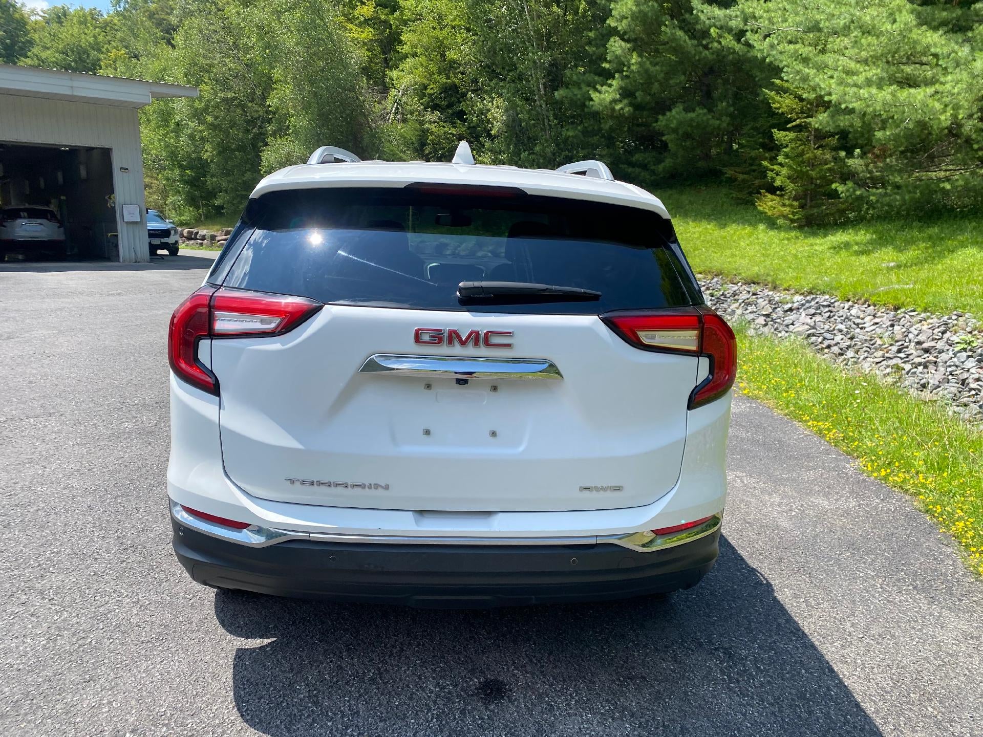 2022 GMC Terrain SLT