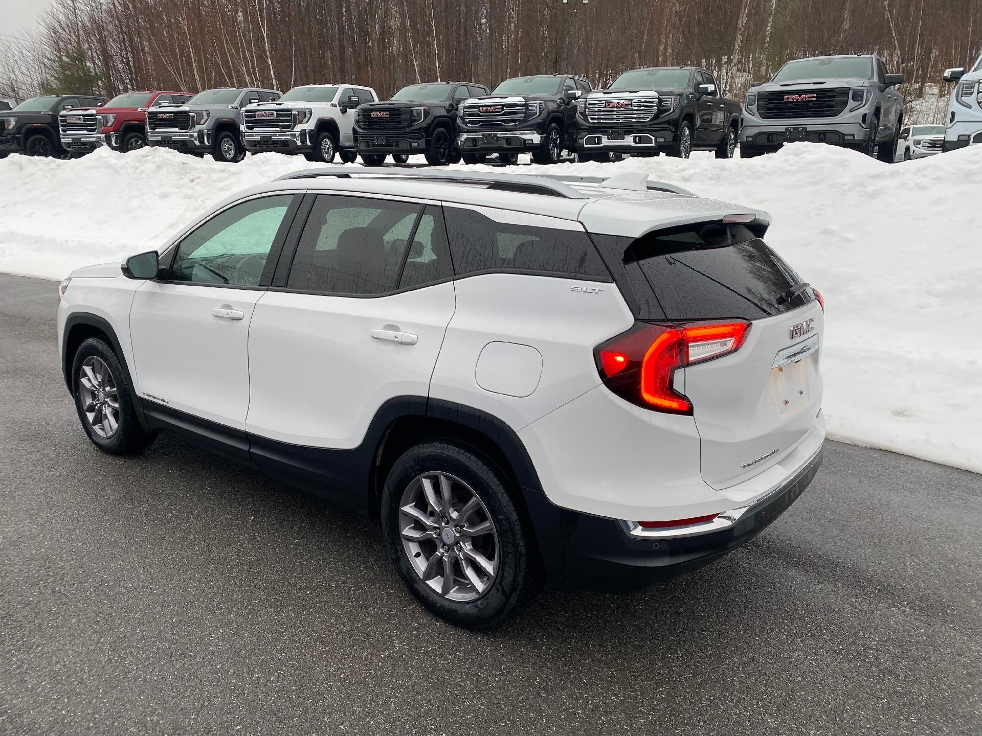 2022 GMC Terrain SLT