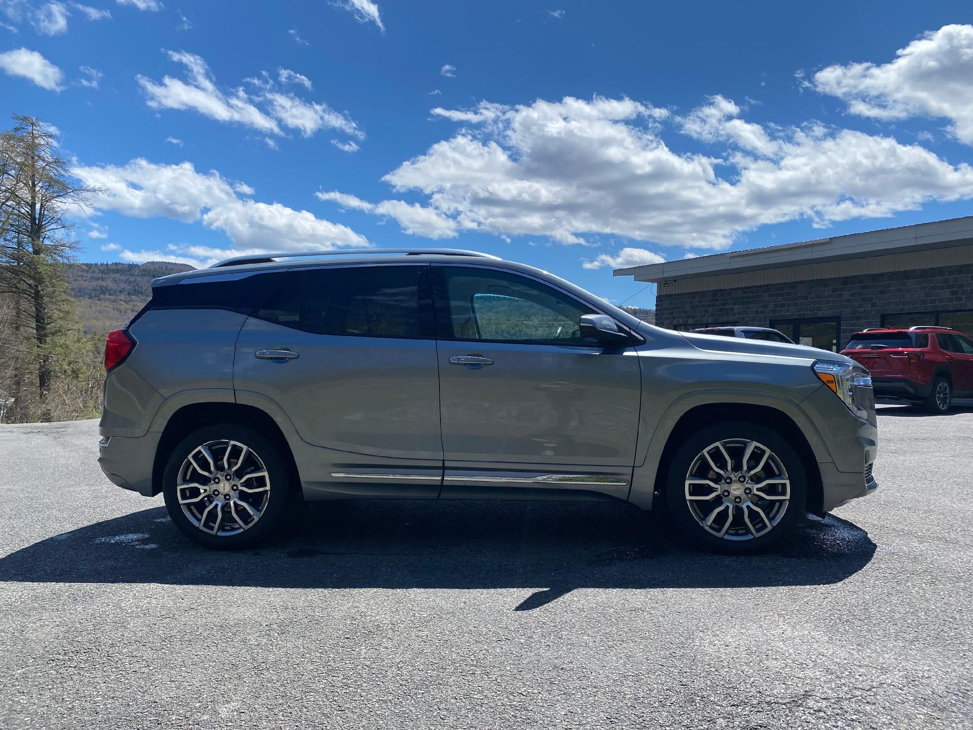 2023 GMC Terrain Denali