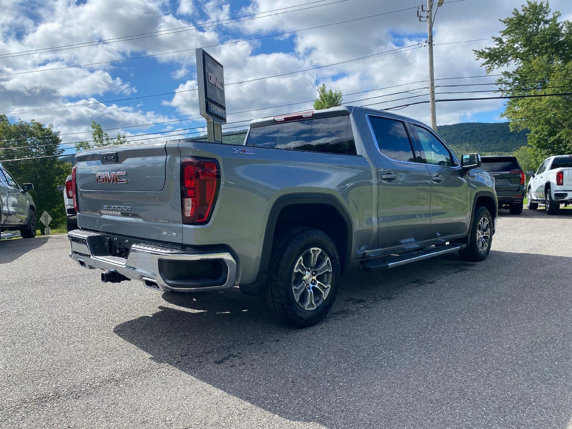 2026 GMC Sierra 1500 SLE