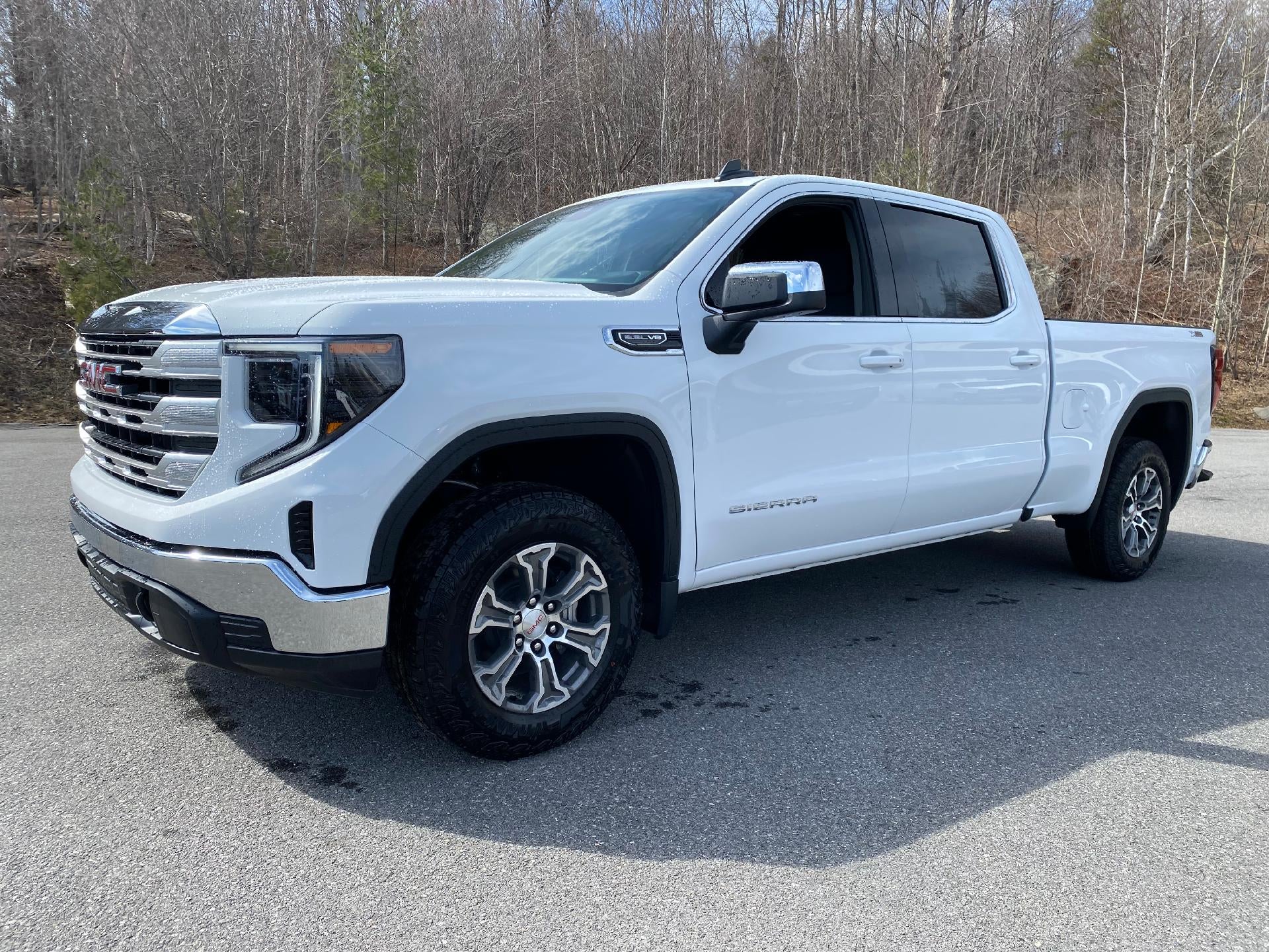 2026 GMC Sierra 1500 SLE