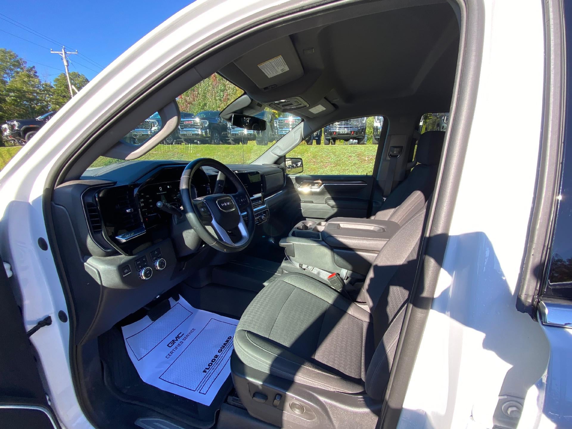 2023 GMC Sierra 1500 SLE