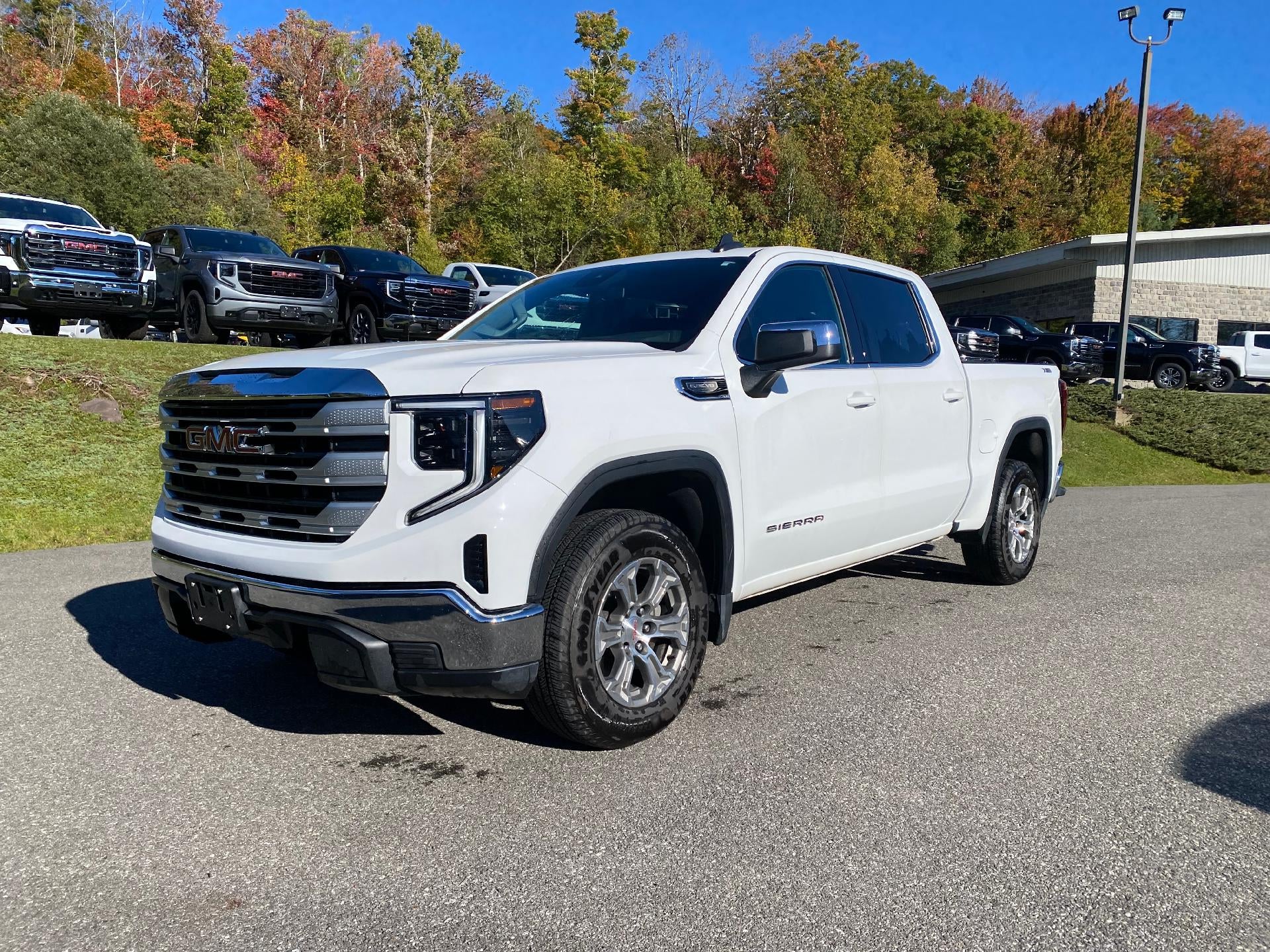 2023 GMC Sierra 1500 SLE