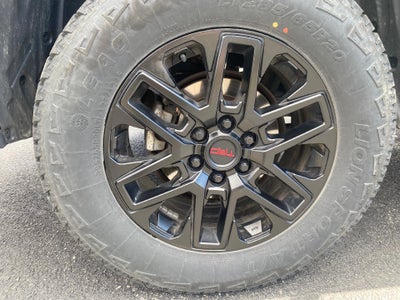 2023 Toyota Tundra 4WD SR5