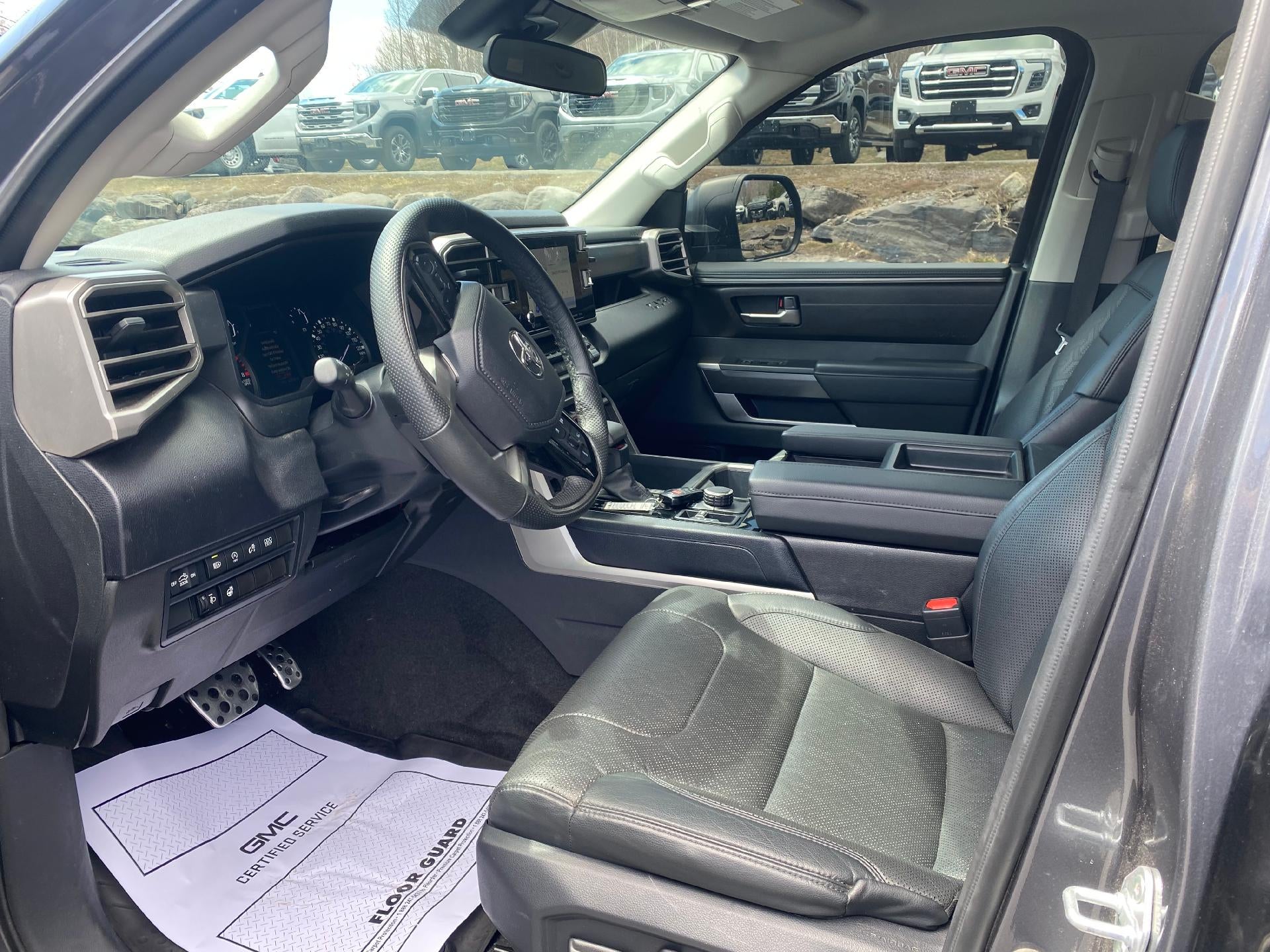 2023 Toyota Tundra 4WD SR5