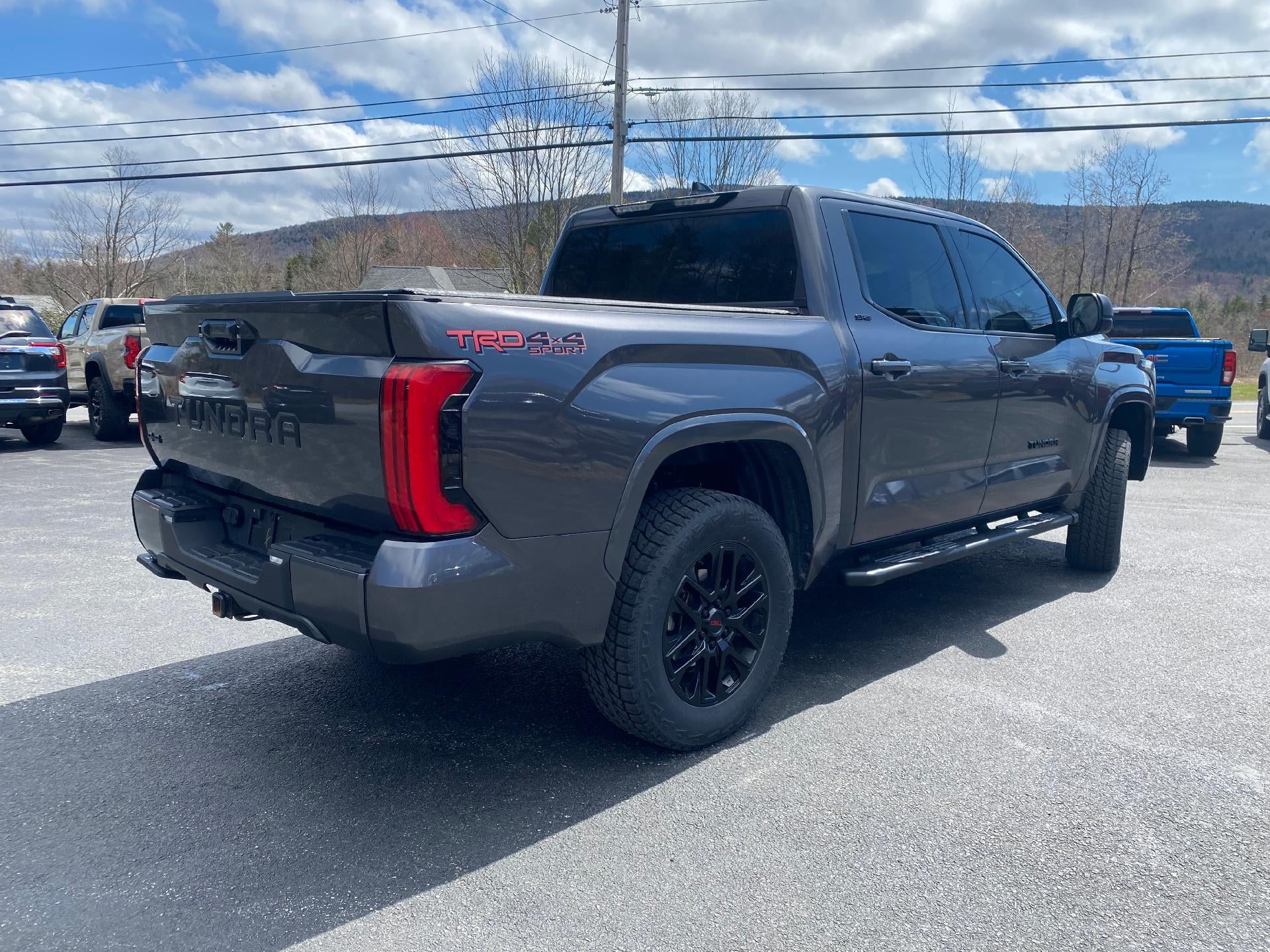 2023 Toyota Tundra 4WD SR5
