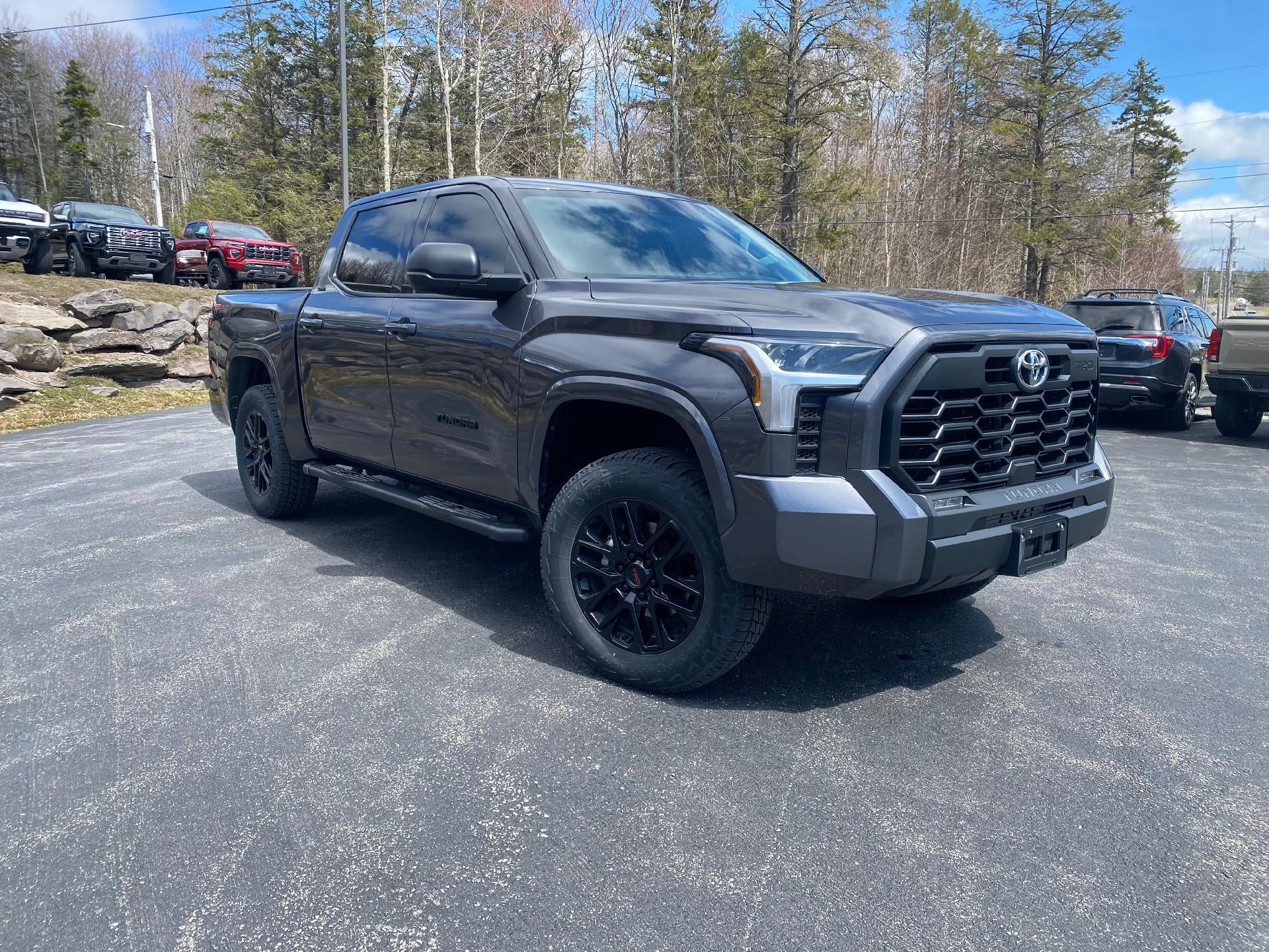 2023 Toyota Tundra 4WD SR5