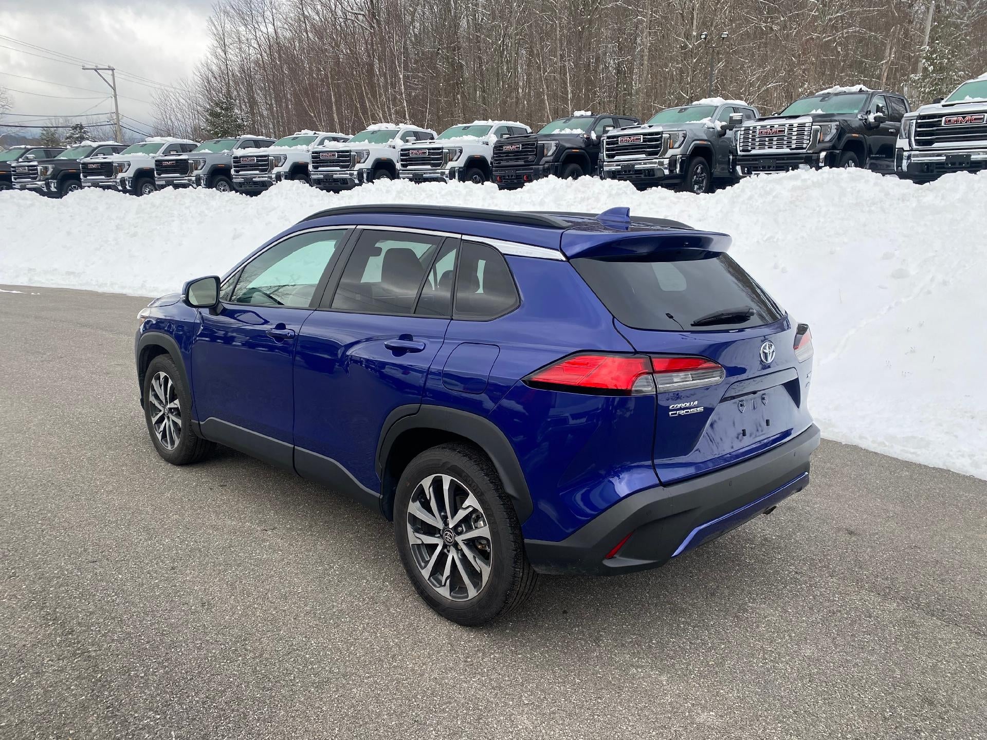 2023 Toyota Corolla Cross XLE